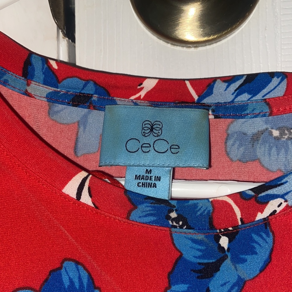 CeCe top - Picture 2 of 3